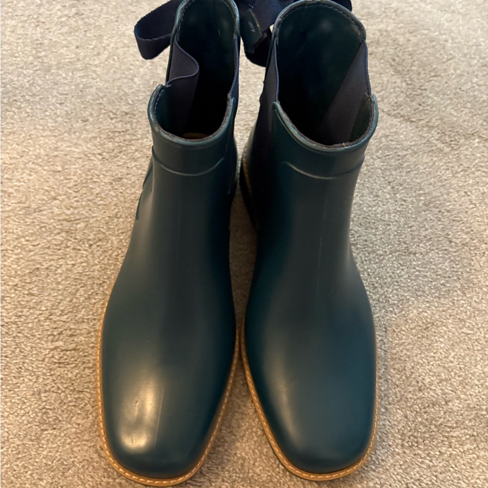 Bernardo Women's Dark Blue Winter Boots